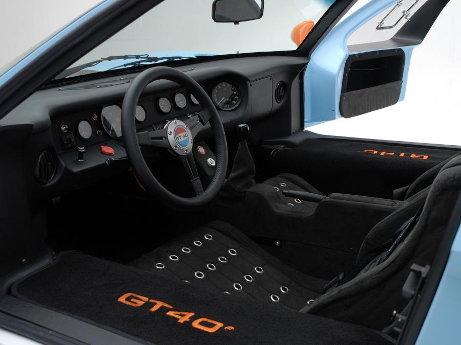  Ford GT40 Superformance (Mk I) 2007 года  (фото 8 из 8)